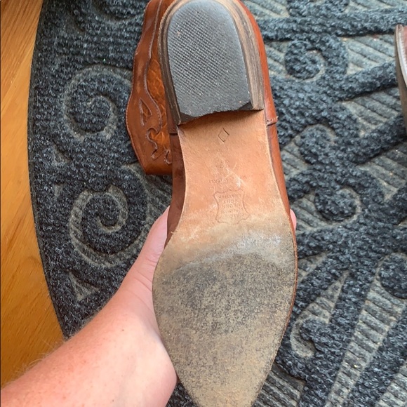 Leather boots - Picture 2 of 3